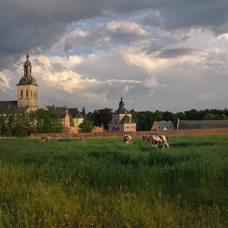 Feel At In Будинок відпочинку *